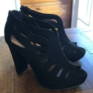 Torrid black platform heels
